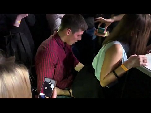 ❤️ Իսկական սեքս ռուսական գիշերային ակումբում. 18-ամյա ռուս աղջիկն անուսի և հեշտոցի մեջ ծծվել է գիշերային ակումբում Որակյալ սեքս hy.pornado-co.ru%-ով ️❤